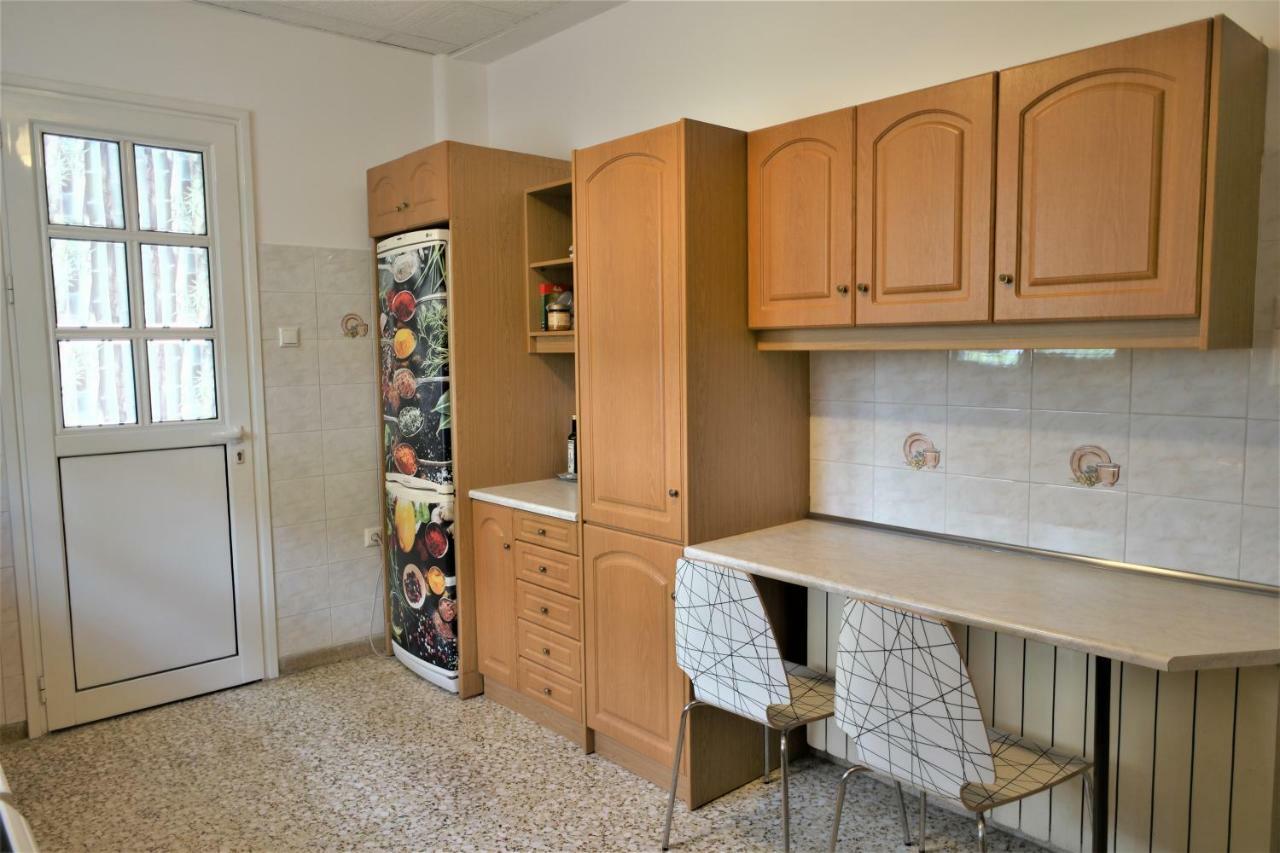 Zefyros Super Cool Apartments Next To Alimos Riviera Athen Exterior foto
